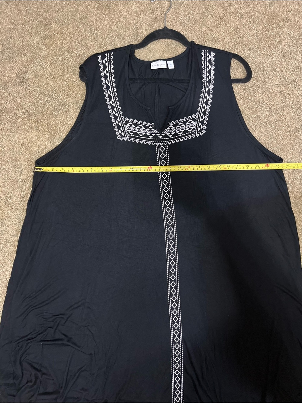 Kim Rogers Black Sleeveless Dress with White Embroidered Detail - Picture 8 of 9
